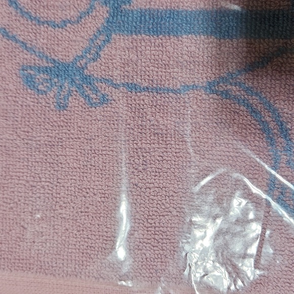 Arabia Moomin Family Time Pink/ Light Blue Guest Towel 80th Anniversary - Picture 5 of 5